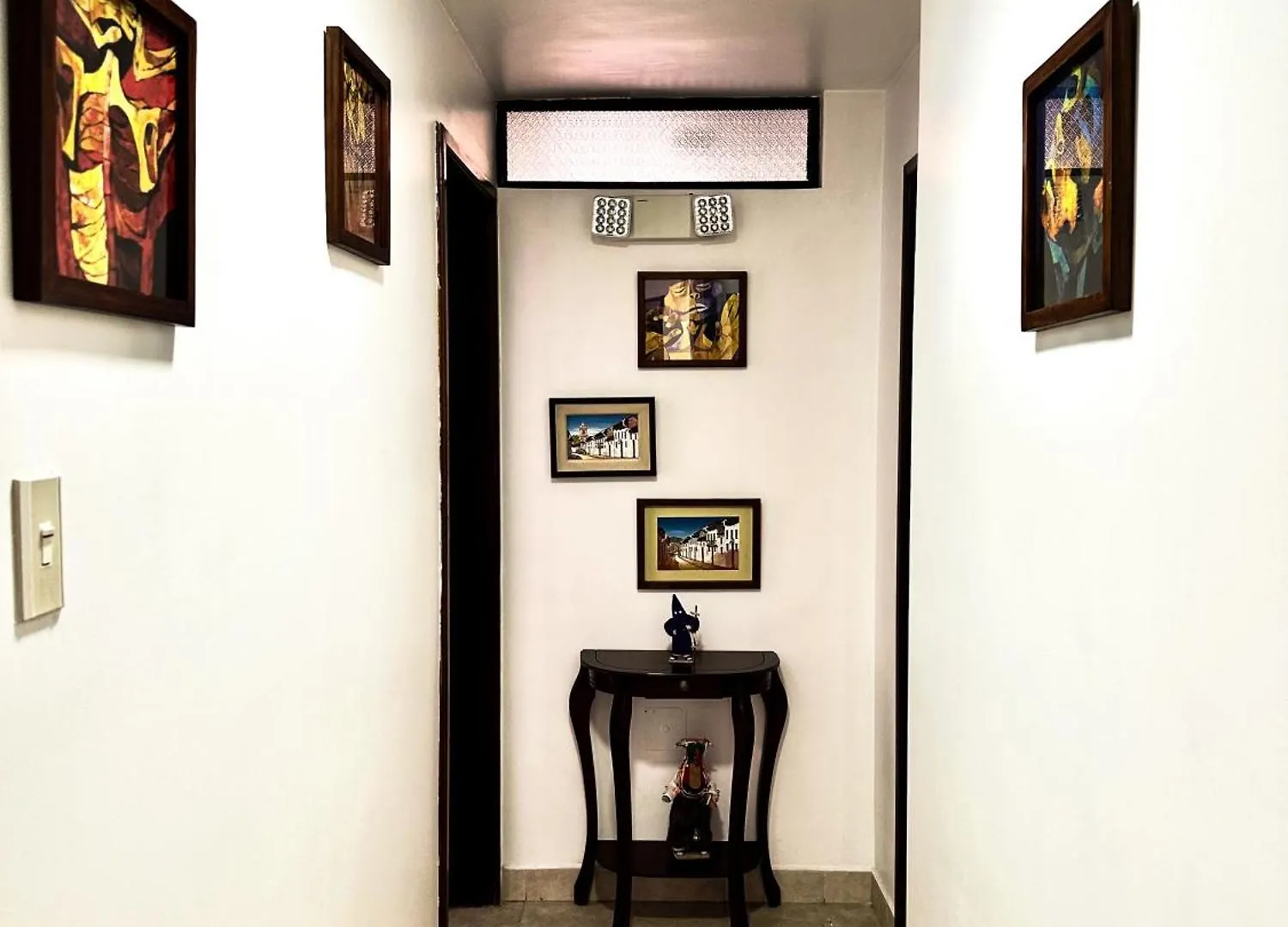 Hostal La Terraza - Roof Terrace Overlooking The North And Historic Centre Quito