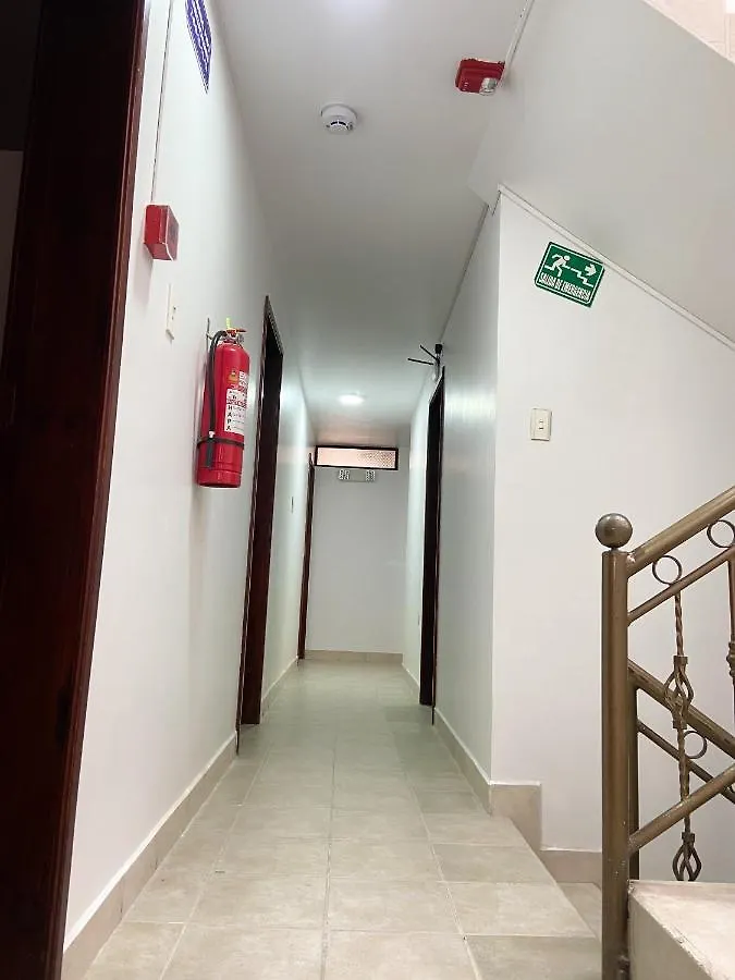 Hostal La Terraza - Roof Terrace Overlooking The North And Historic Centre Quito Guest house