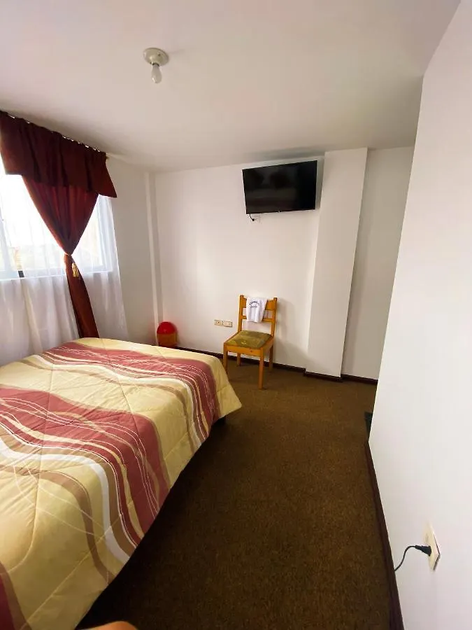 Guest house Hostal La Terraza - Roof Terrace Overlooking The North And Historic Centre Quito Ecuador