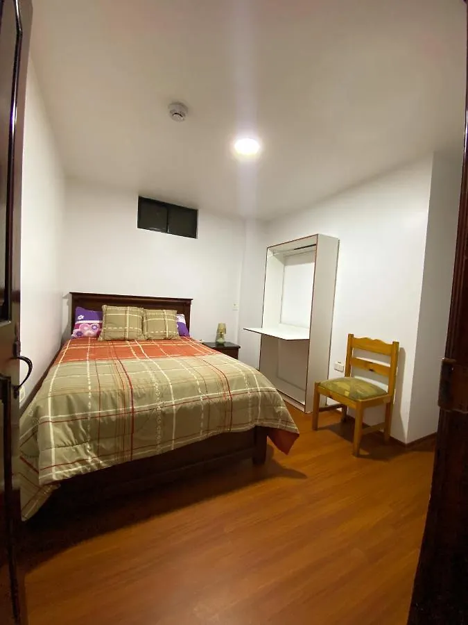 Guest house Hostal La Terraza - Roof Terrace Overlooking The North And Historic Centre Quito