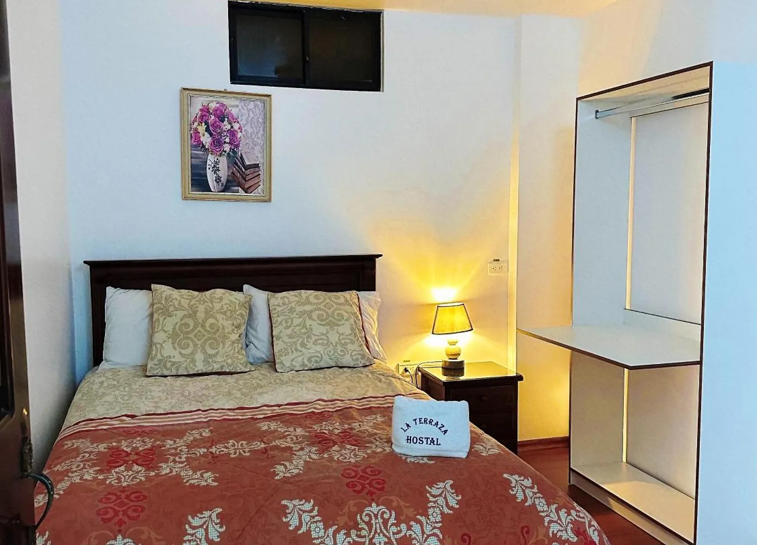 Hostal La Terraza - Roof Terrace Overlooking The North And Historic Centre Quito Ecuador